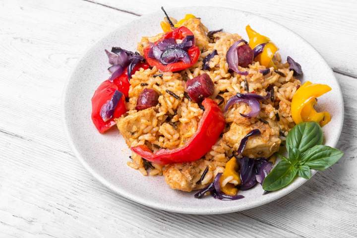 Cuisine créole authentique riche en saveurs et en couleurs